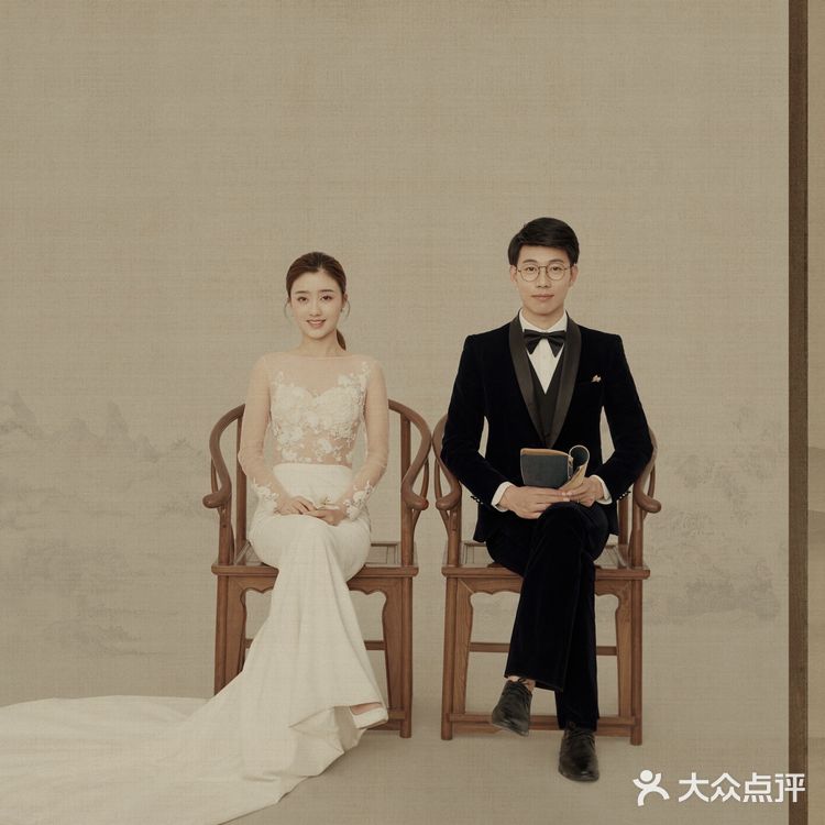 工笔画婚纱照成片 满屏的中国风 越简单越高级