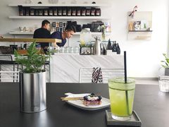 -UNI UNI(环亚凯瑟琳店)