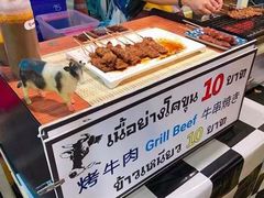 -席娜卡琳火车铁道夜市