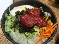 韩是拌饭-吴草鸡爪오초닭발韩食堂(融恒盈嘉中心店)