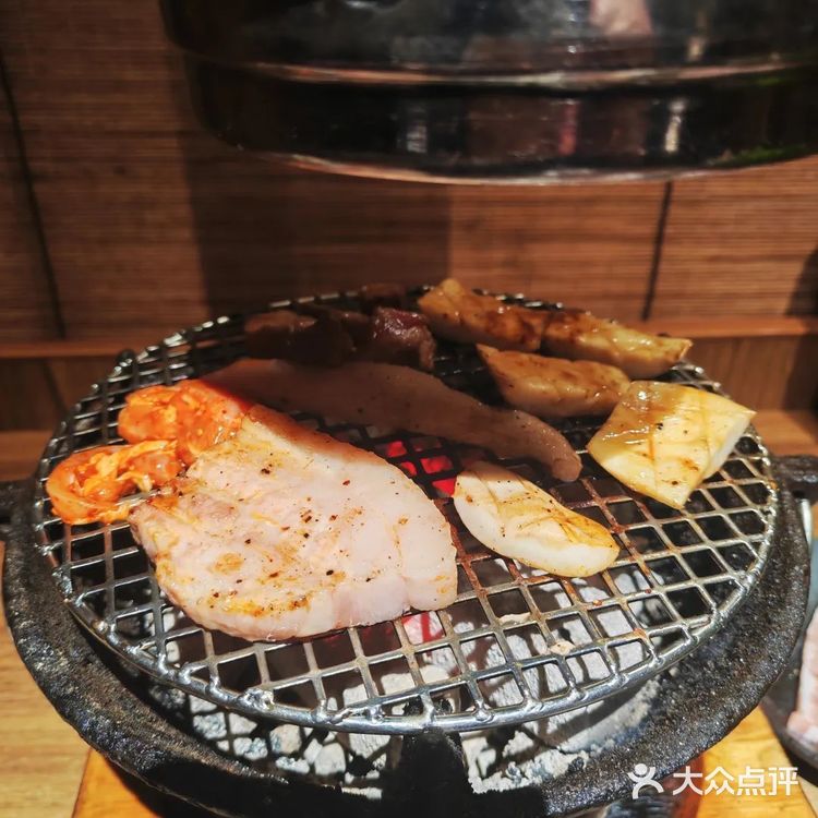 在成都·-·在“独食”做一个孤独的美食家[加油]