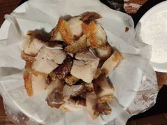 脆口烧肉-园林美食城·本土农家菜(杨和镇店)