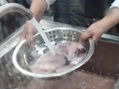 -梅记大块头爆鱼店(乍浦路店)