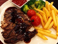 -WOLFGANG PUCK KITCHEN & BAR(迪士尼小镇店)