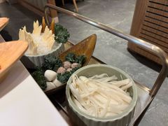 -左庭右院鲜牛肉火锅(七宝领展广场店)