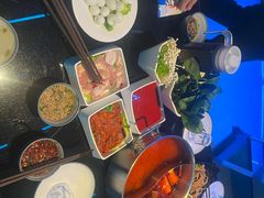 -唯爱KTV聚会餐厅(仙林东城汇店)