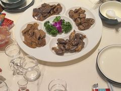 -梅利汴京烤鸭•开封豫菜地标店(东大街店)
