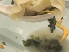 鲜肉虾仁大馄饨-光明邨大酒家(淮海路店)