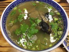牛肉粉丝汤-汇吃汇喝美食街(上海建发浦悦荟广场店)