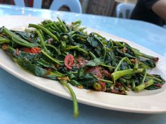 -明记烧鱼美味店