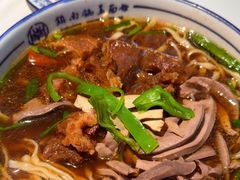 -镇南锅盖面馆(解放路店)