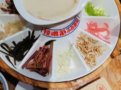 -怪噜范·老贵阳街头名小吃(鸿通城店)