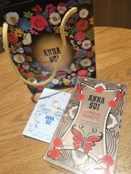 -ANNA SUI