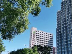 -朝阳区恒春绿景老年公寓