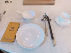餐具摆设-御宝轩(益丰·外滩源店)