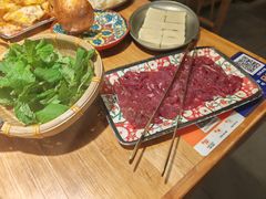 -洱火云南酸菜牛肉火锅(石景山当代商城店)