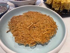 韭黄肉丝两面黄-白天鹅宾馆-宏图府餐厅