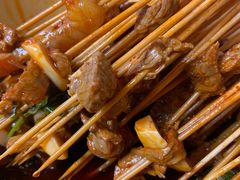 -拈签一笑黄牛肉辣卤串串