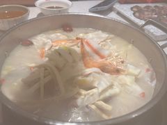-三人行骨头王火锅(长寿店)