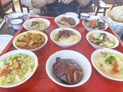 -蓝田九大碗民俗食府(蓝田店)