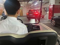 -兴业太古汇·停车场