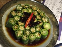 -尚尚仙·酸汤猪手·猪肚鸡火锅(华联万柳购物中心店)