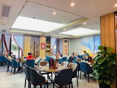 大堂-有红鸡毛店·川菜(建设路店)