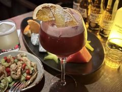 -FOUR PLAY BAR