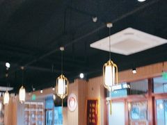 -护国寺小吃店(红莲南路店)