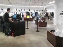 -URBAN REVIVO(上海中庚漫游城店)