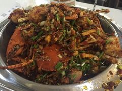 -凤凰路何眼镜香辣蟹(花果园店)