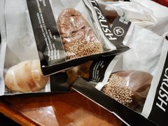 -HOT CRUSH趁热集合·现烤面包(环球港店)