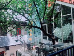 -春树下·树屋花房西餐厅(罍街AS1980店)