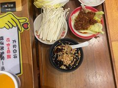 -沸炉重庆老火锅(军事博物馆店)