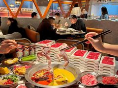 -海底捞火锅鲜切牛肉主题店(长寿路店)