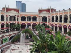 -佛罗伦萨小镇广佛名品奥特莱斯(疏港路店)