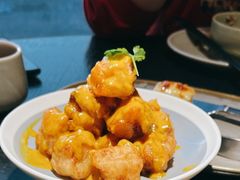 -蝴蝶里·粤菜·点心(滨江龙湖店)