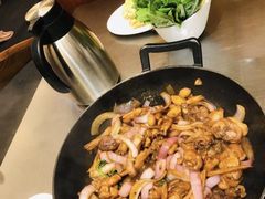 -胡须佬鸡煲四季火锅店(石厦西村直营店)