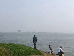 -上海滴水湖皇冠假日酒店