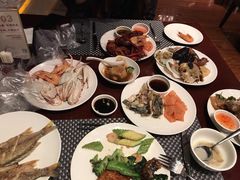 -荣誉国际酒店-云顶旋转餐厅