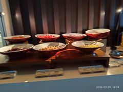 -亚洲国际大酒店·云顶阁旋转自助餐厅