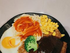 -汤姆家的牛排意面披萨(新城市广场店)