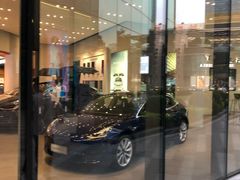 -TESLA 特斯拉(广州天环广场体验店)