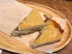 -Tapa Tapa