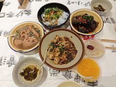 干拌馄饨-东排食堂长沙小吃大排档(五一广场店)