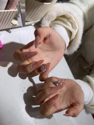 -瞧·享轻奢美甲美睫