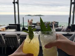 -瑰丽酒店·海吧·天际下午茶·现场DJ·天台酒吧