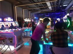-嗨翻Hi-Fun竞技主题乐园·蹦床团建生日聚会(五棵松华熙店)