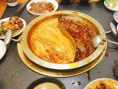 -沸炉重庆老火锅(军事博物馆店)