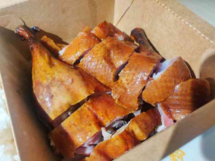 店里每天大概是下午5点会考好一波,可以那个时间去烤鸭剁块图片剁块